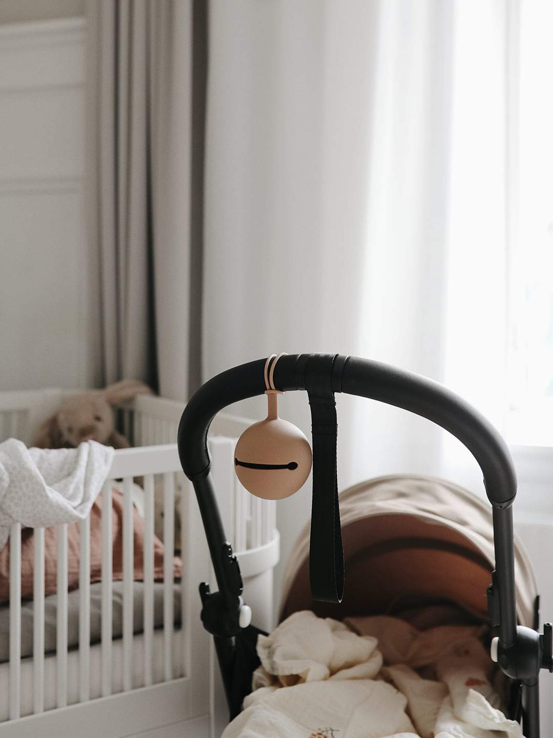Mushie Pacifier Case- Shifting Sand
